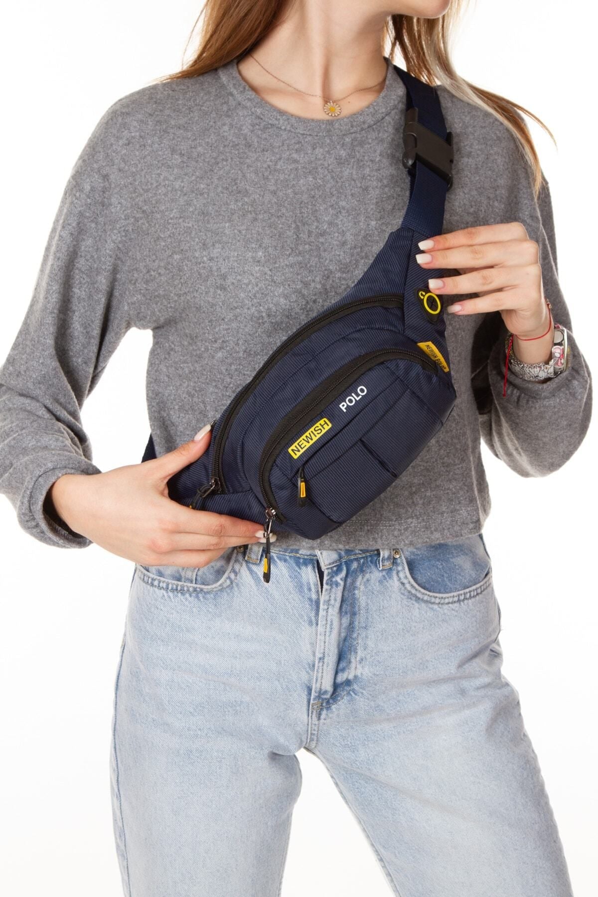 حقيبة خصر Newish Polo لون أزرق غامق