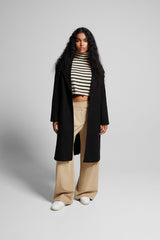 جاكيت Bershka لون أسود