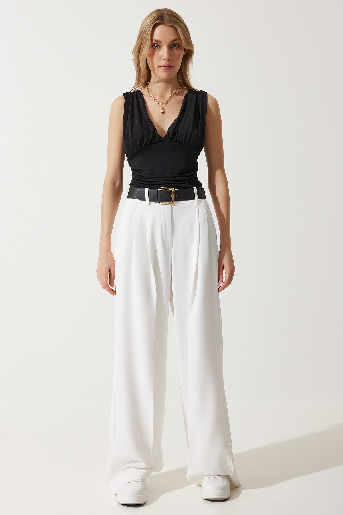 بلوزة Happiness İstanbul لون أسود