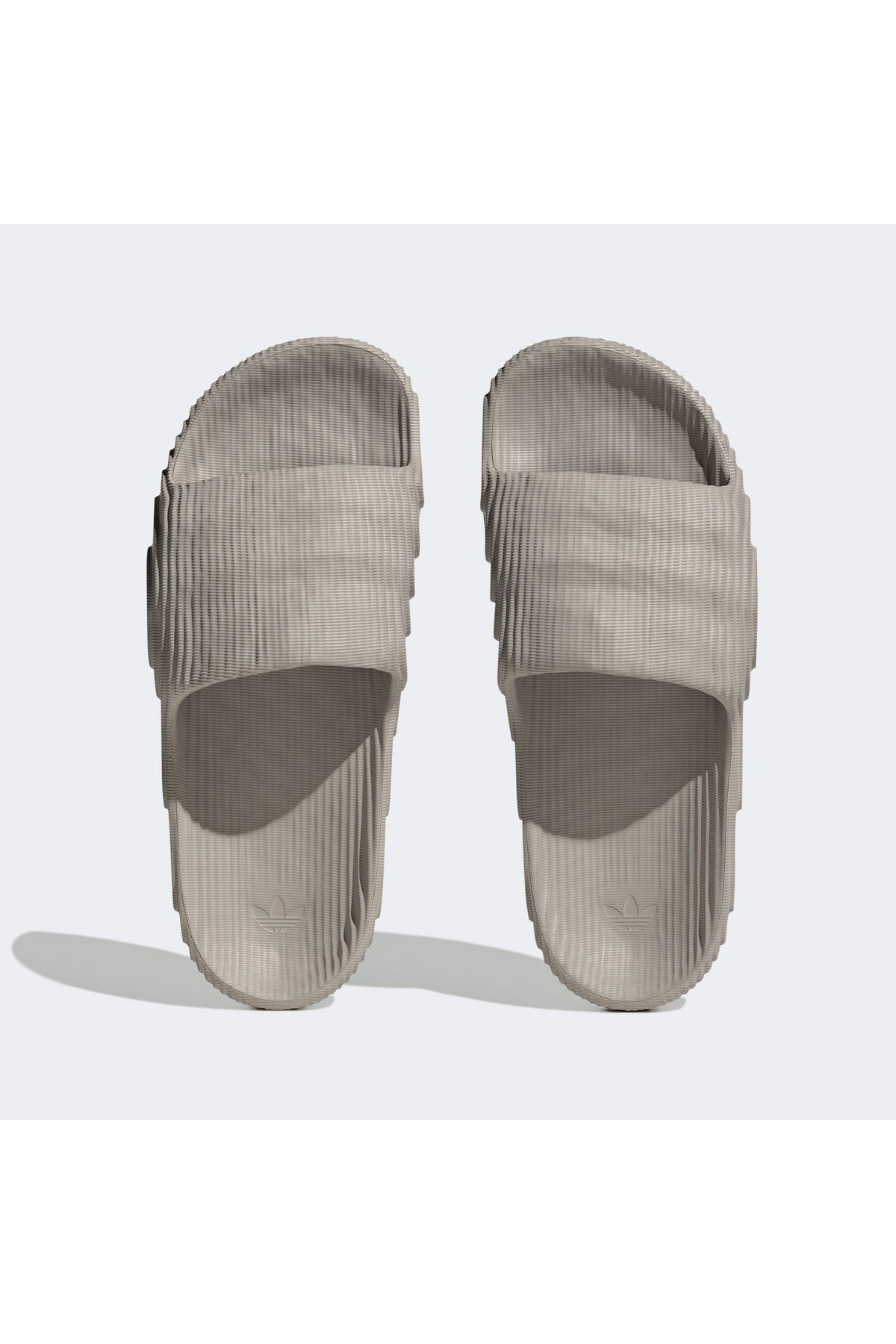 شبشب رياضي adidas لون بني