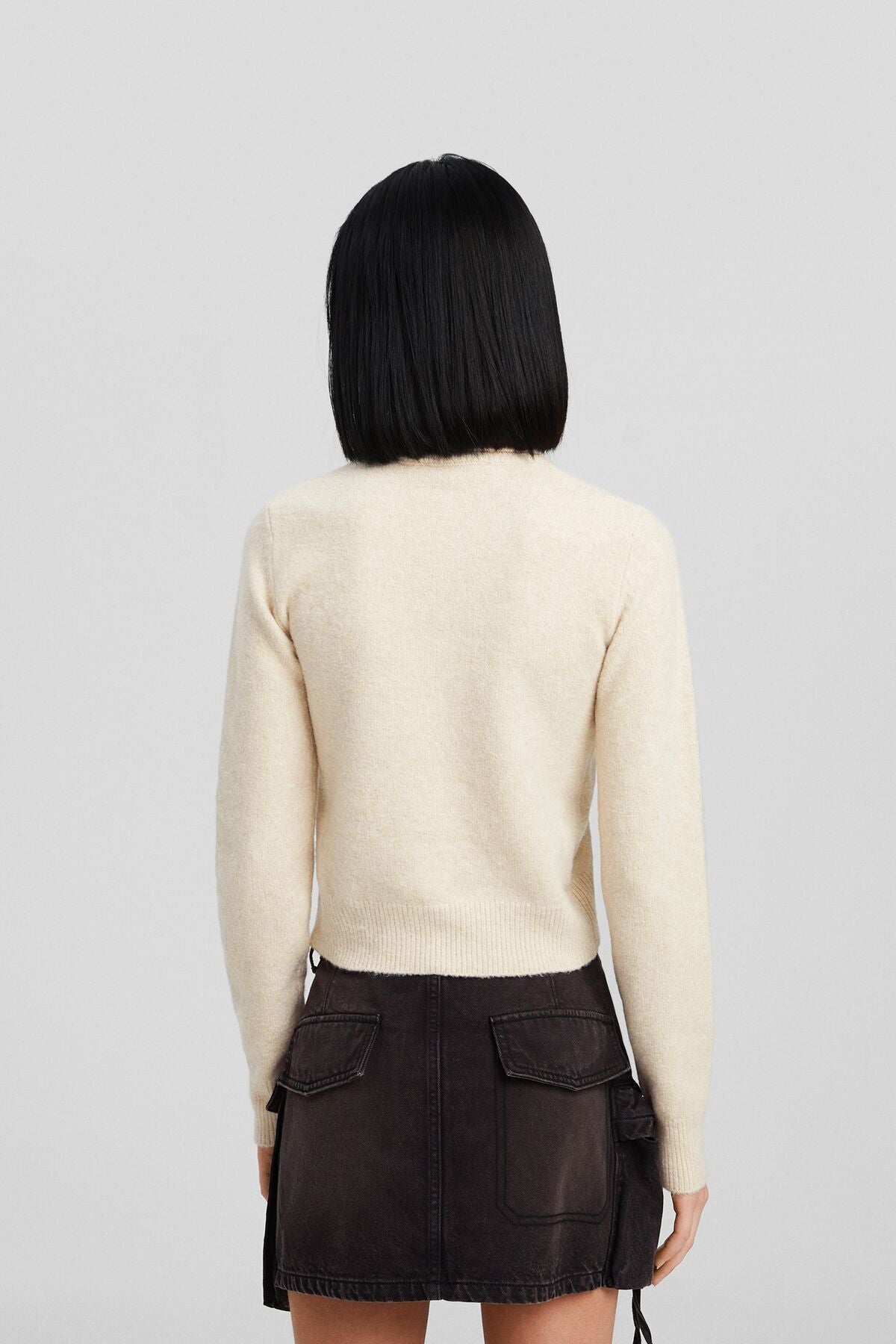 كنزة Bershka لون بيج