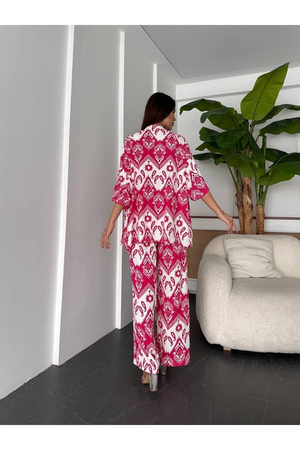 طقم DEEFWEAR لون زهري