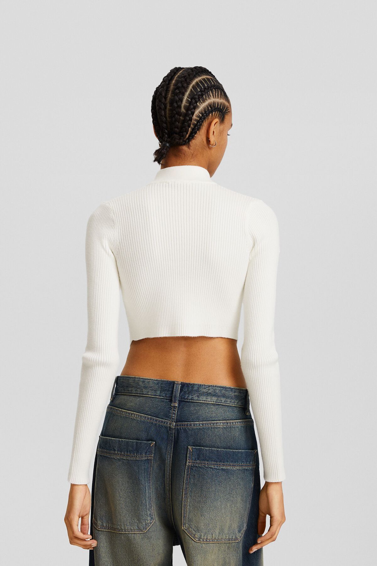 جاكيت خفيف Bershka لون بيج