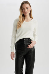 كنزة Defacto لون بيج فاتح