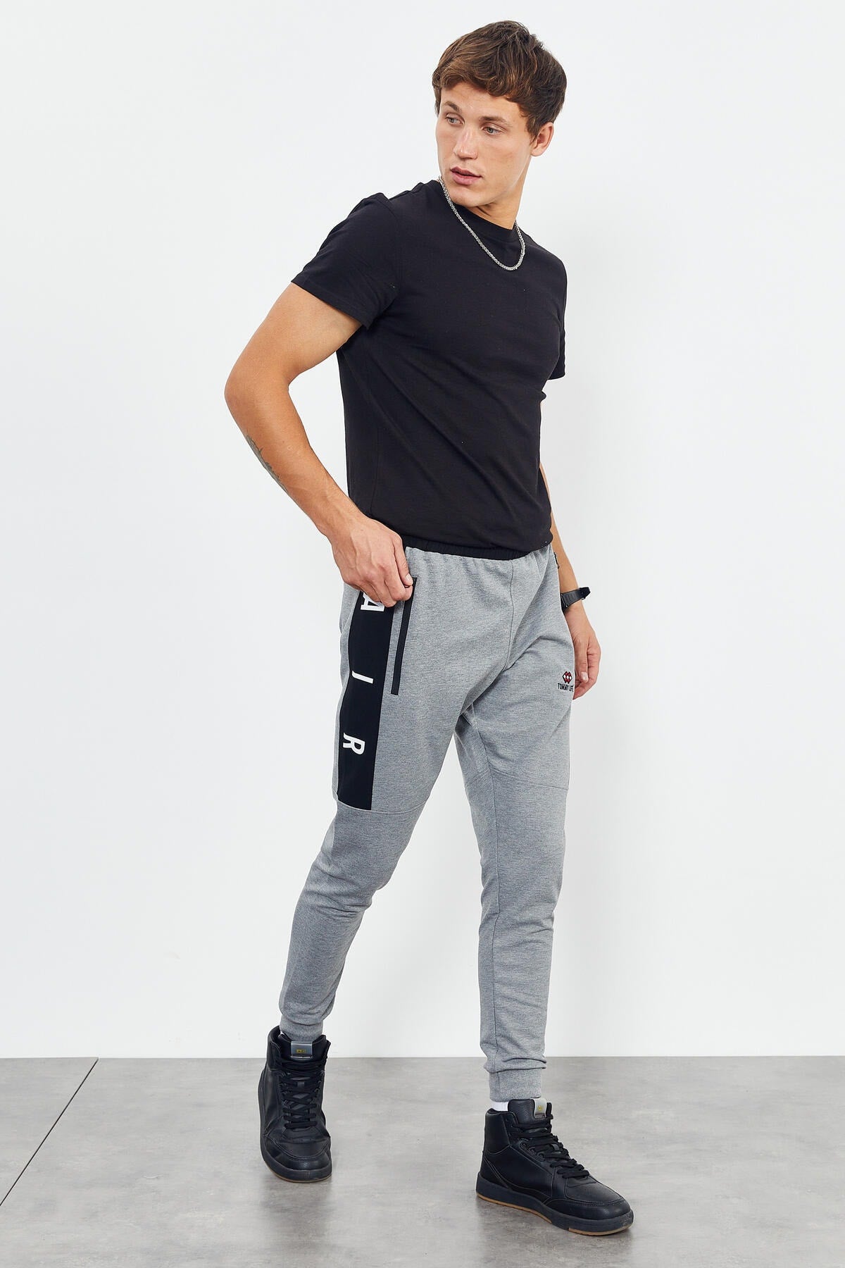 بنطال رياضي TOMMY LIFE لون رمادي