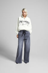 هودي Bershka لون أحمر