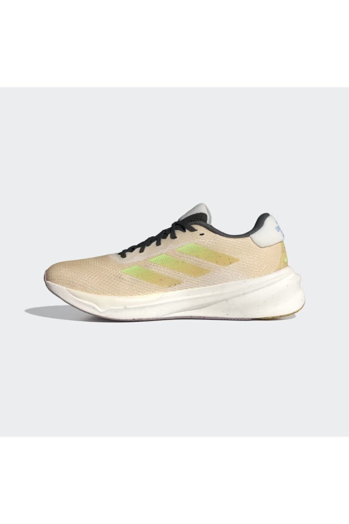 حذاء الجري adidas لون أبيض
