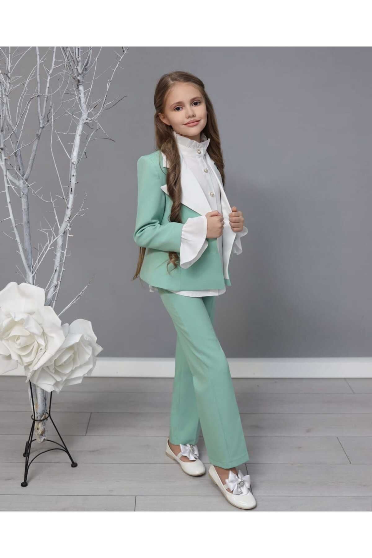 بدلة By Feyza Kids Collection لون أخضر