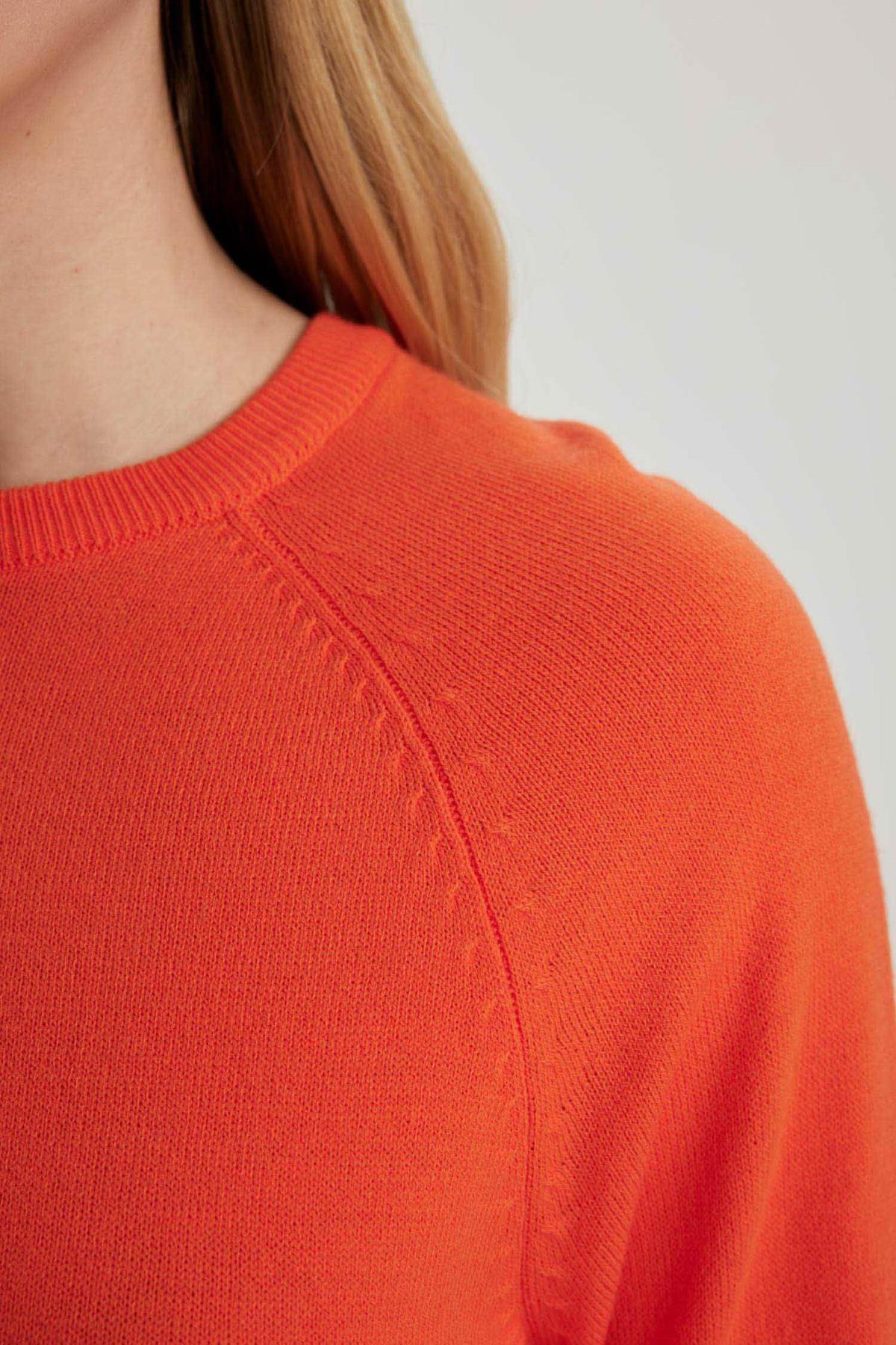 كنزة Defacto لون برتقالي