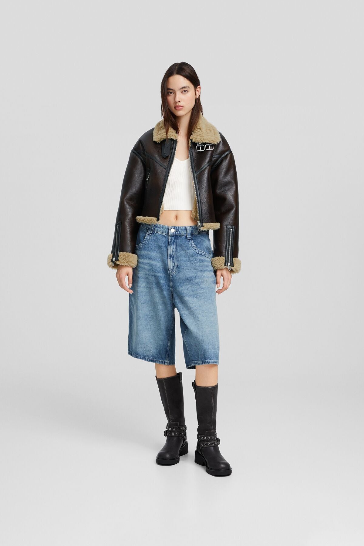 جاكيت Bershka لون بني