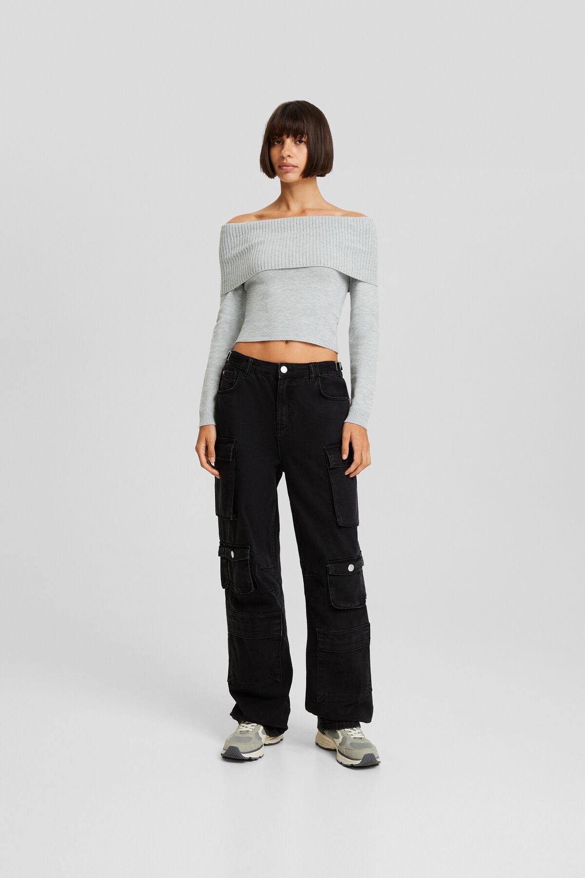 كنزة Bershka لون رمادي