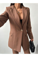 بدلة Female Clothing لون بني