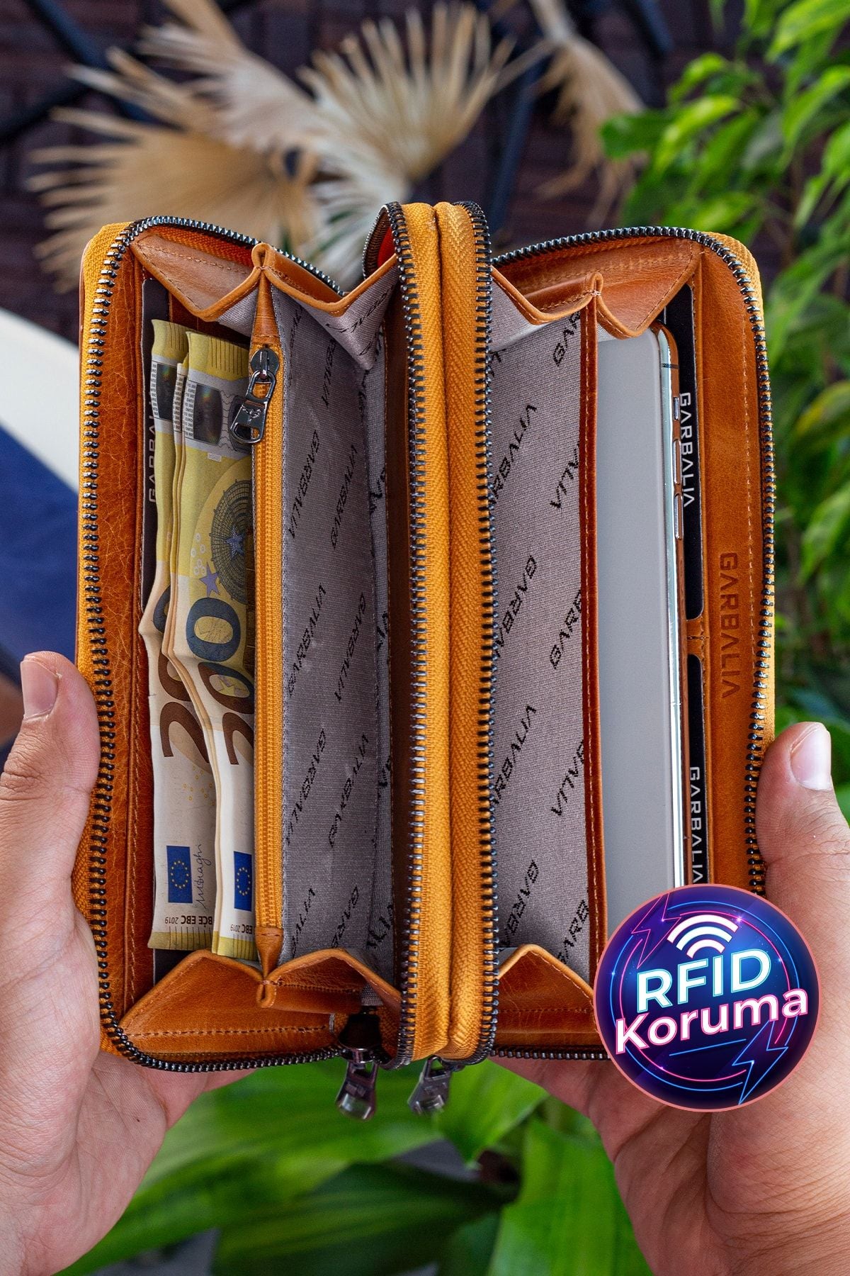 محفظة Garbalia لون أصفر