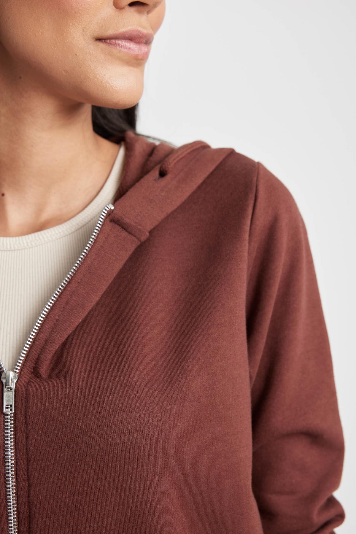 جاكيت خفيف Defacto لون بني