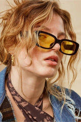 نظارة شمسية Atlas Accessory لون أصفر