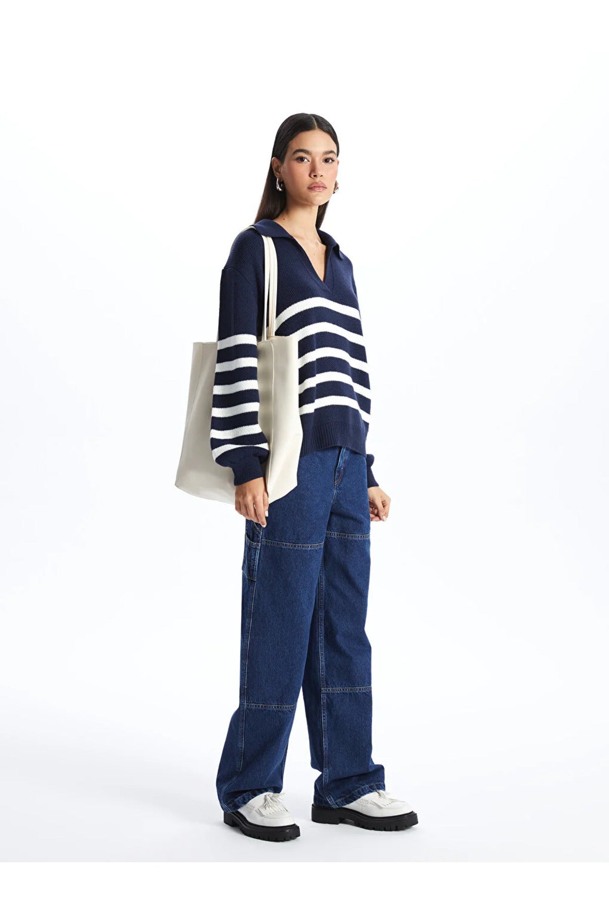 حقيبة كتف LC Waikiki لون بيج فاتح