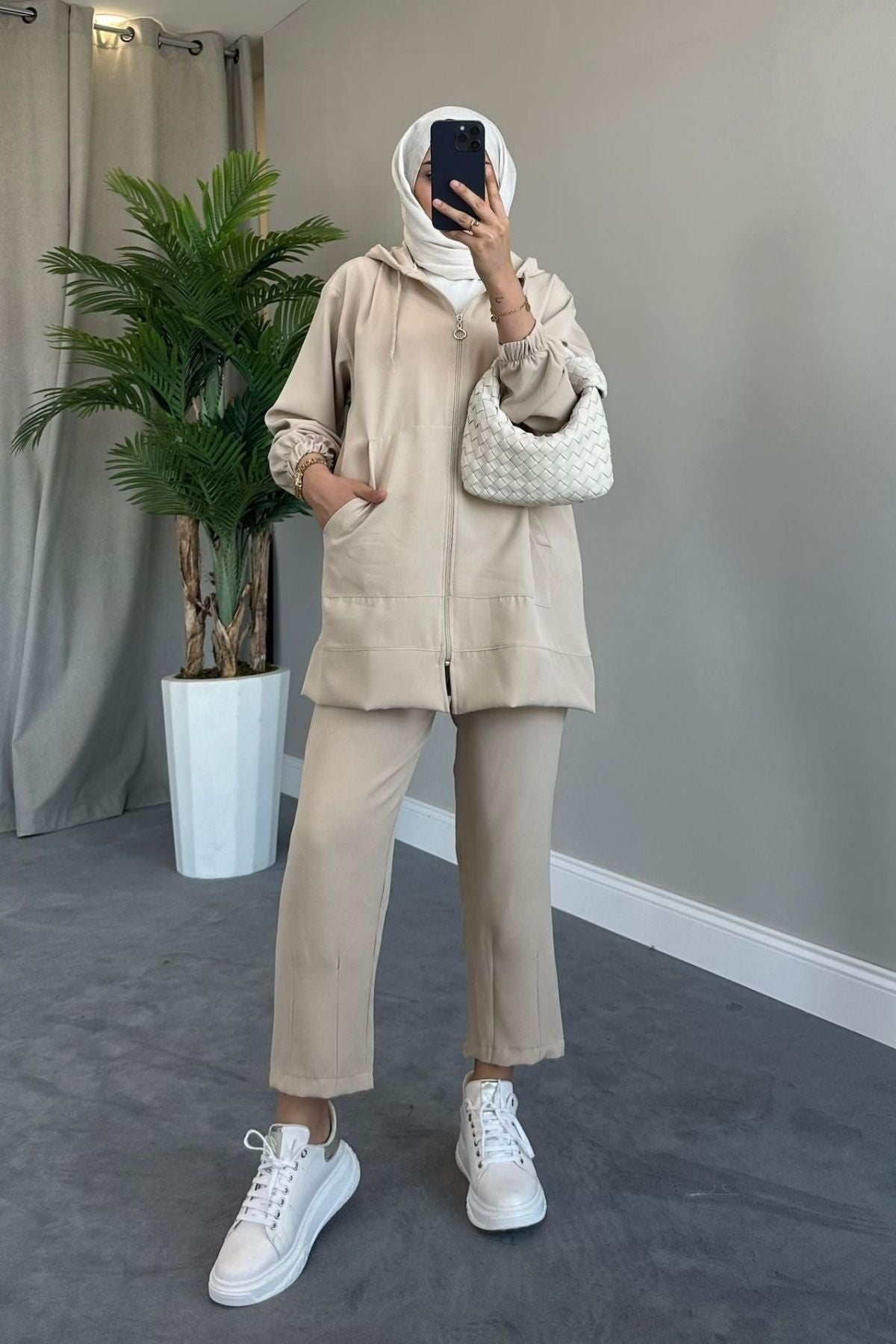طقم HAZA MODA لون بيج