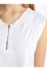 طقم بيجاما LC Waikiki لون أبيض