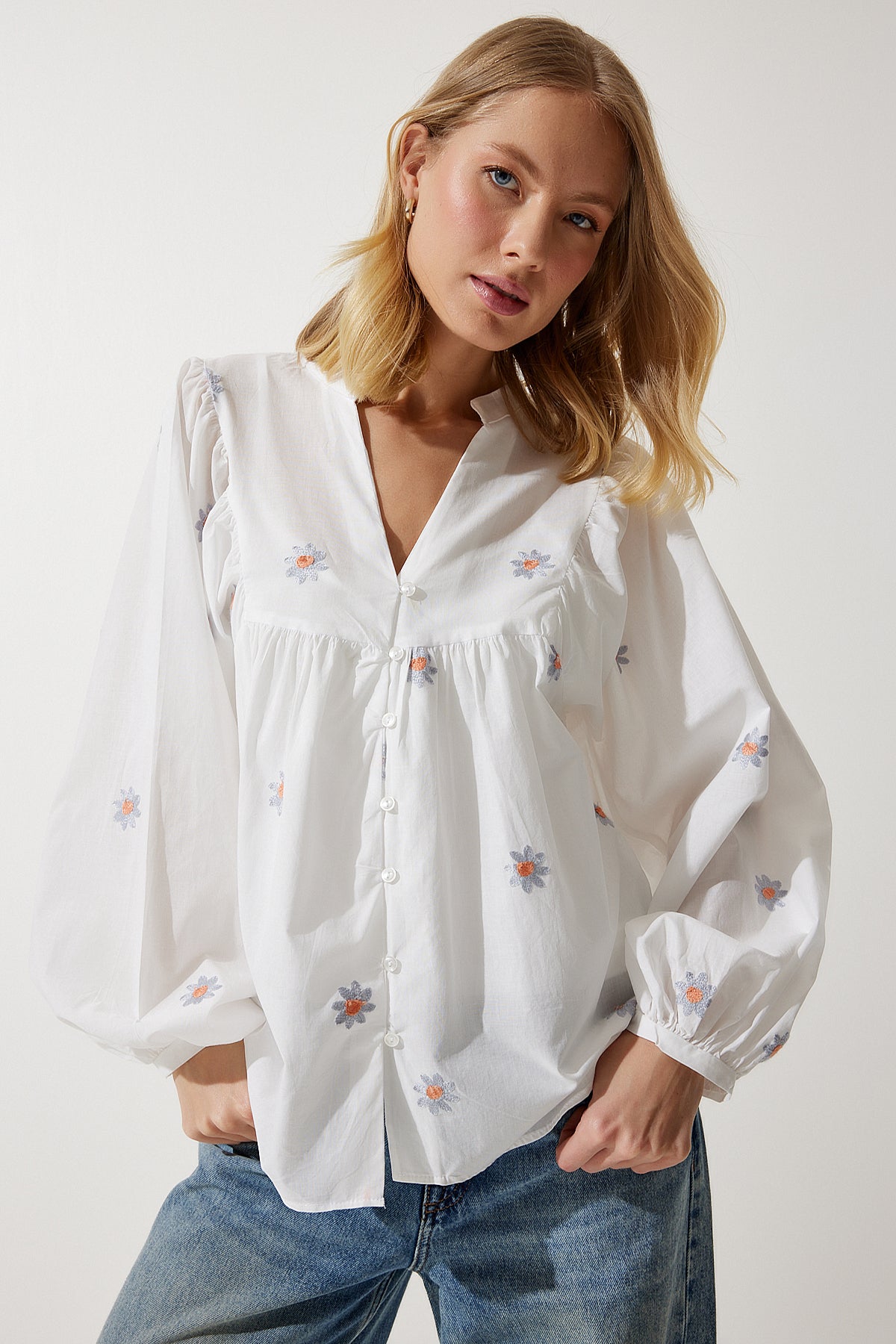 بلوزة Happiness İstanbul لون بيج فاتح