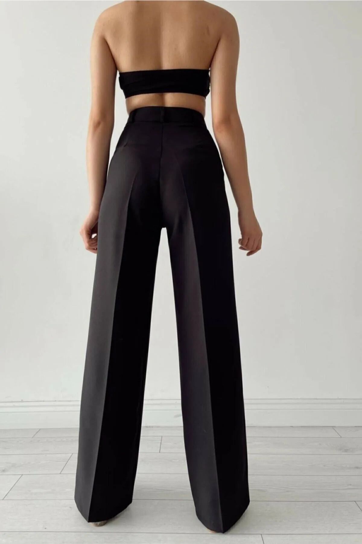 جينز Livik لون أسود