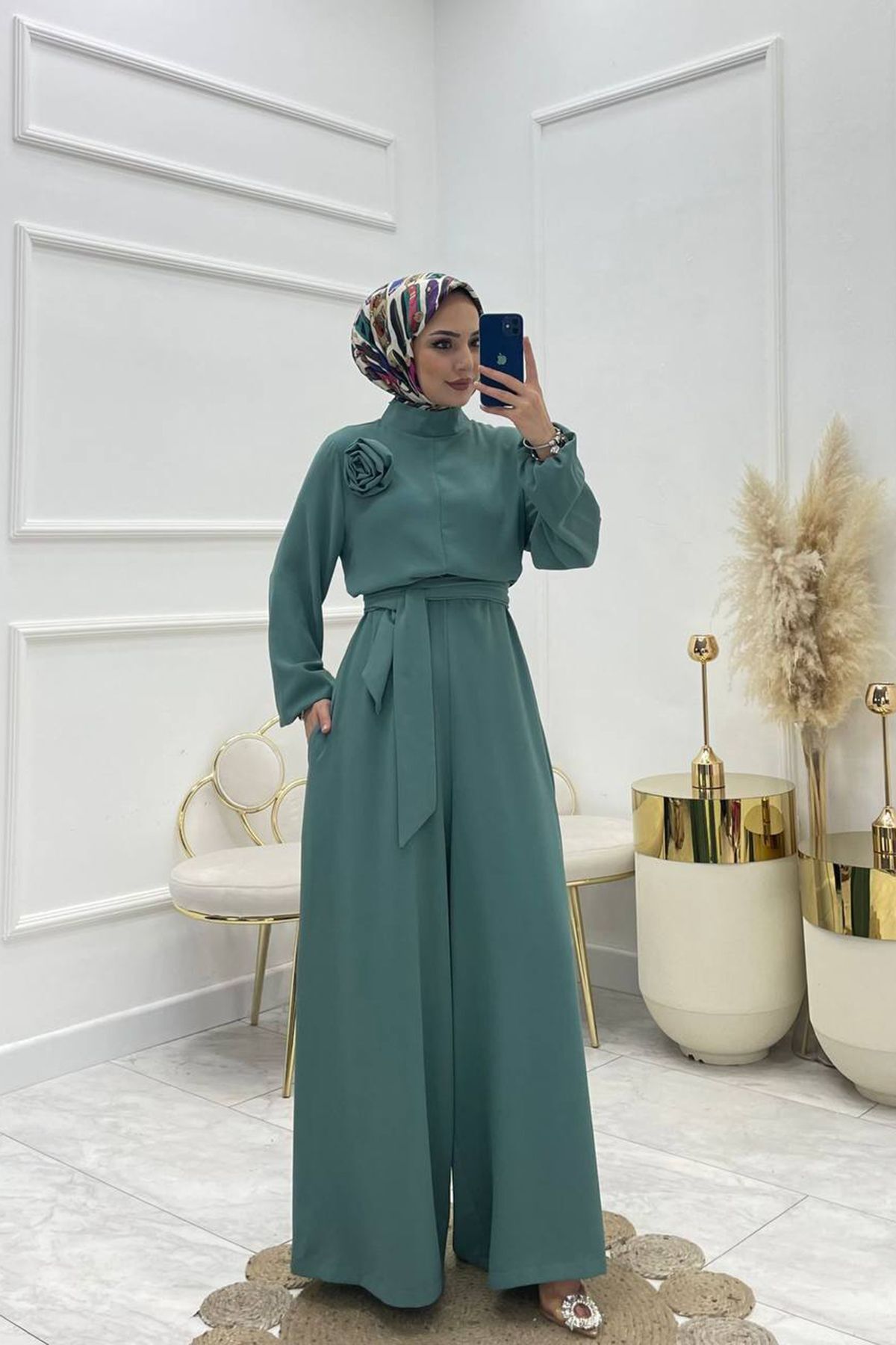 أفارول Neşeli Butik لون أخضر