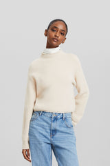 كنزة Bershka لون بيج