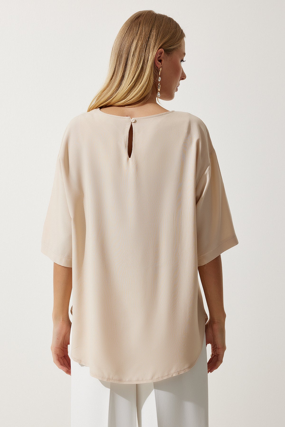 بلوزة Happiness İstanbul لون بيج