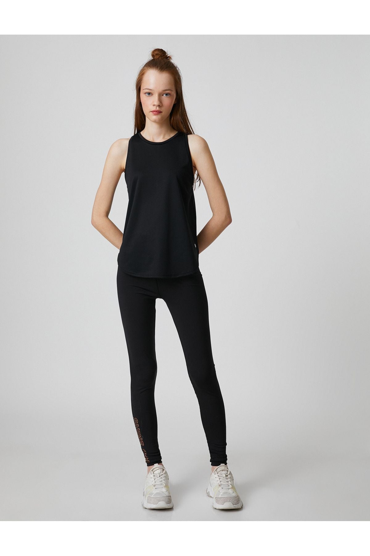 كنزة بدون أكمام Koton لون أسود