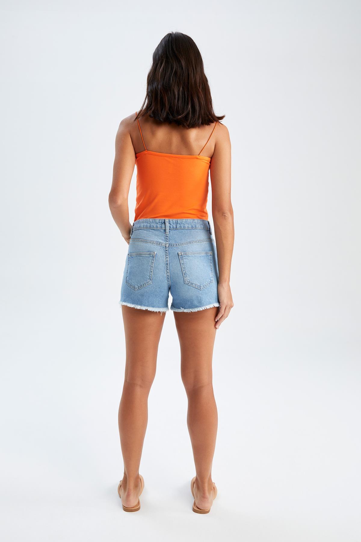 جينز Defacto لون أزرق