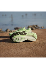 حذاء الجري adidas لون أخضر