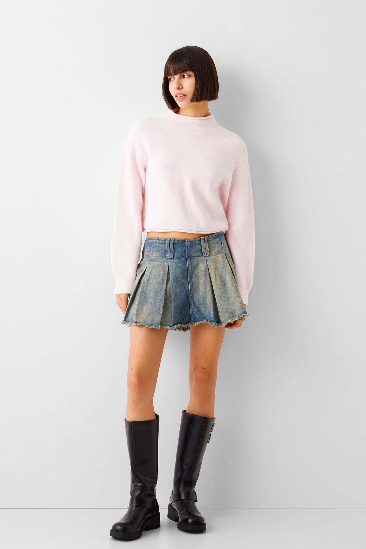 كنزة Bershka لون زهري