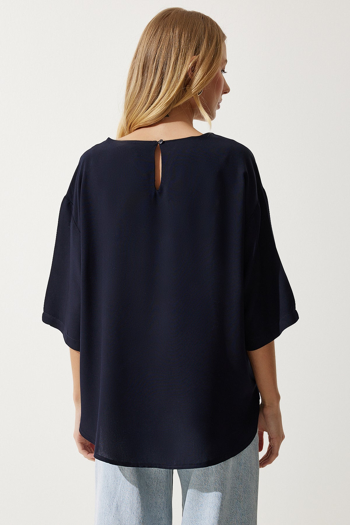 بلوزة Happiness İstanbul لون أزرق غامق