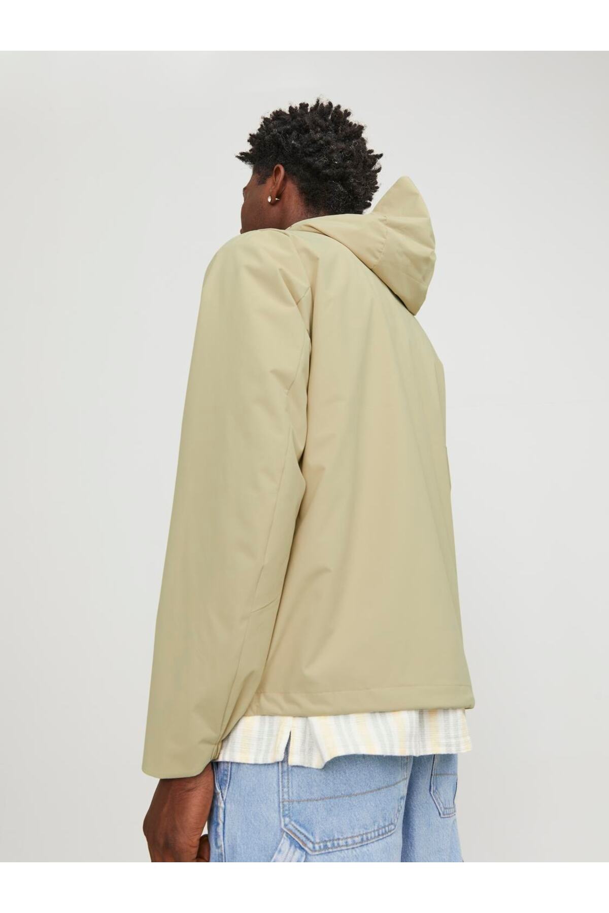 معطف واق من المطر & الرياح Jack & Jones لون بيج
