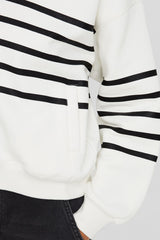 هودي Bershka لون أبيض