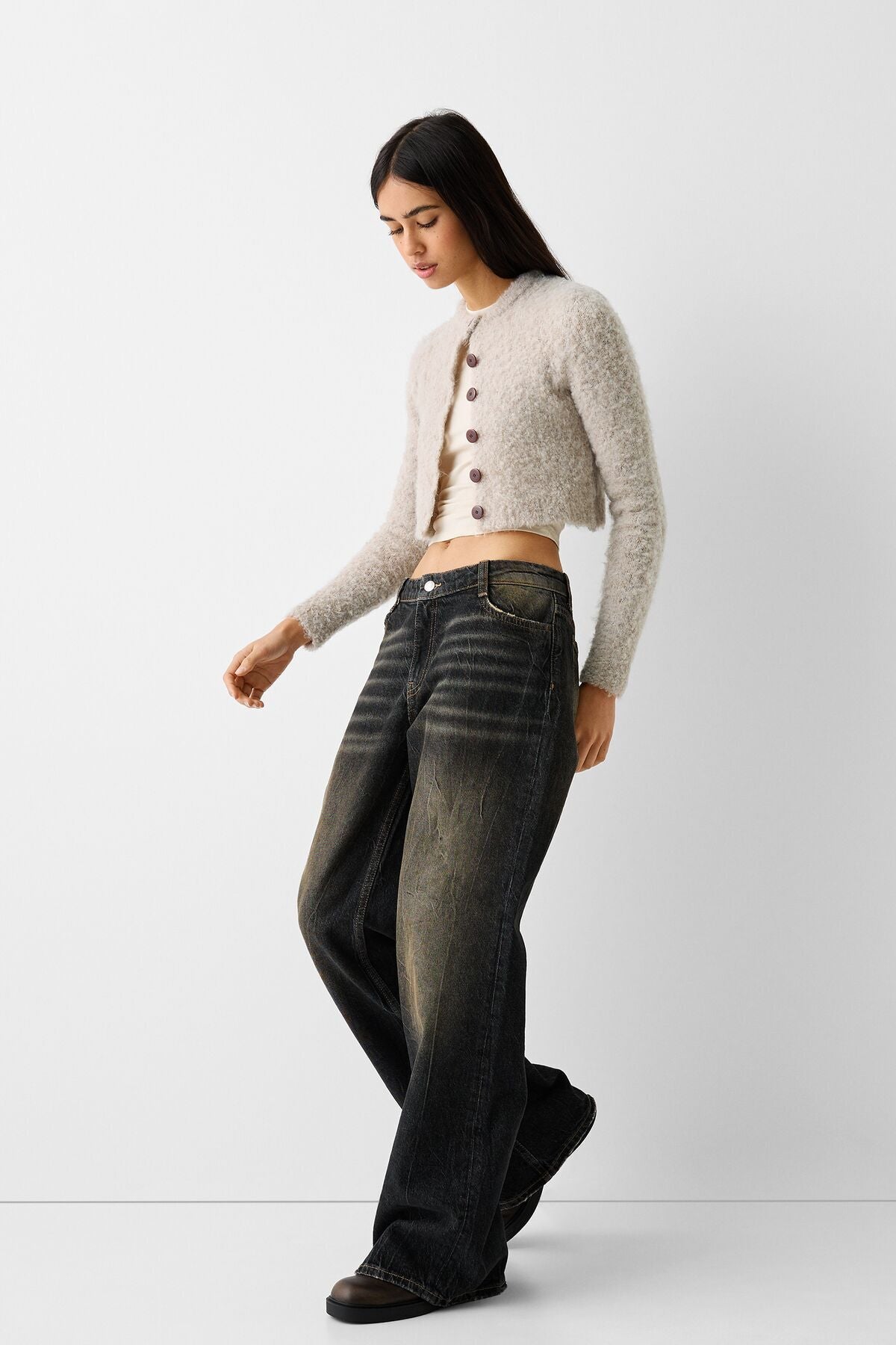 جاكيت خفيف Bershka لون بيج