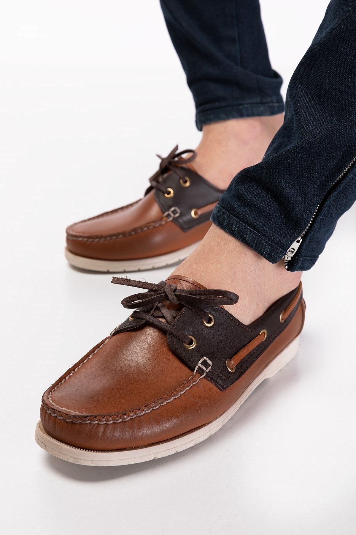 لوفر maximoda لون بني