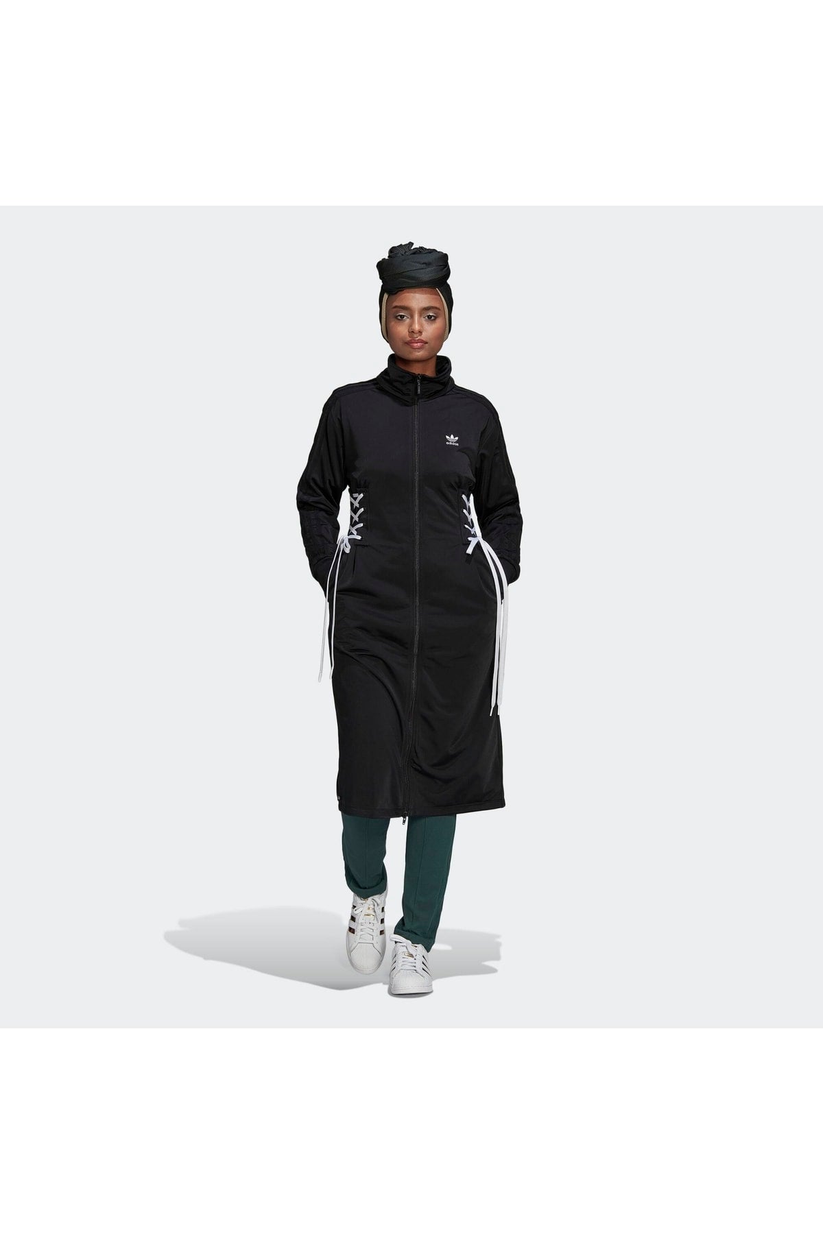 سترة رياضية adidas لون أسود