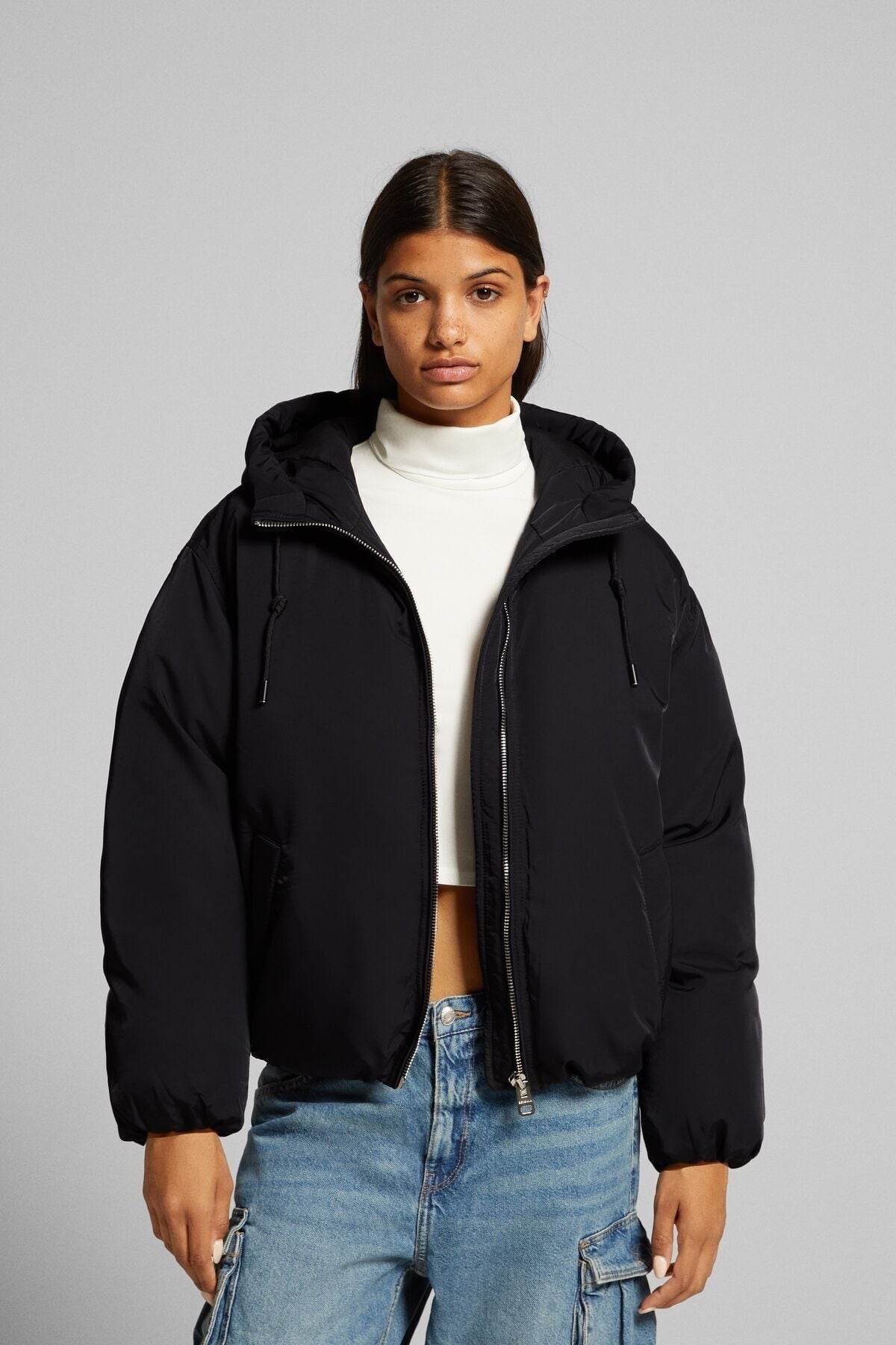 جاكيت Bershka لون أسود