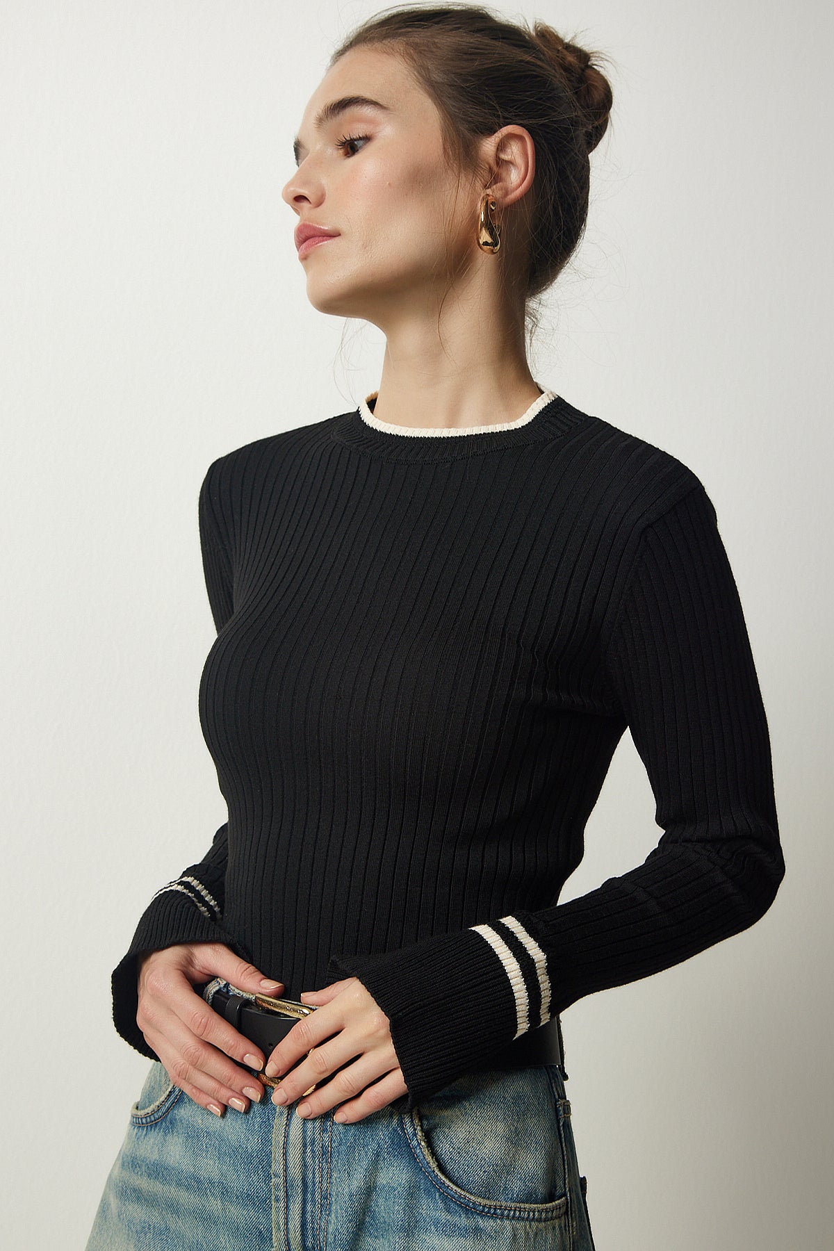 بلوزة Happiness İstanbul لون أسود