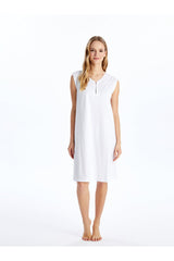 طقم بيجاما LC Waikiki لون أبيض