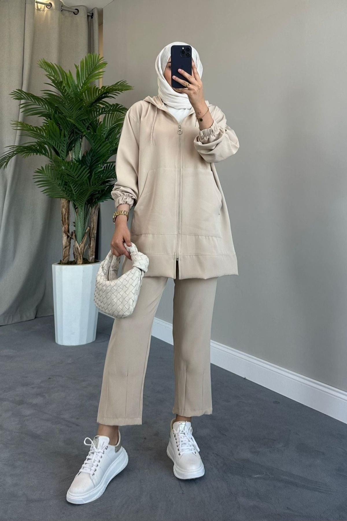 طقم HAZA MODA لون بيج