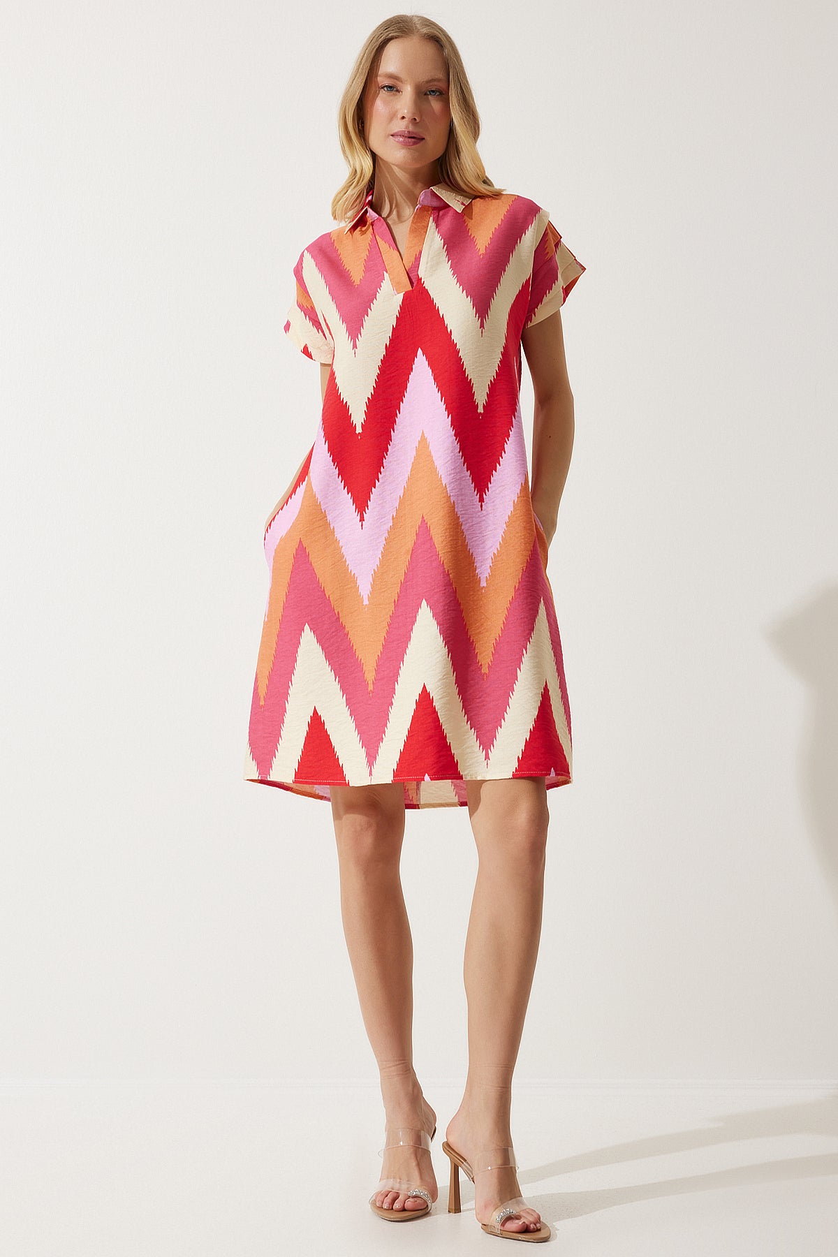 فستان Happiness İstanbul لون أحمر