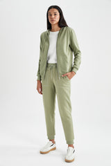 جاكيت خفيف Defacto لون كاكي