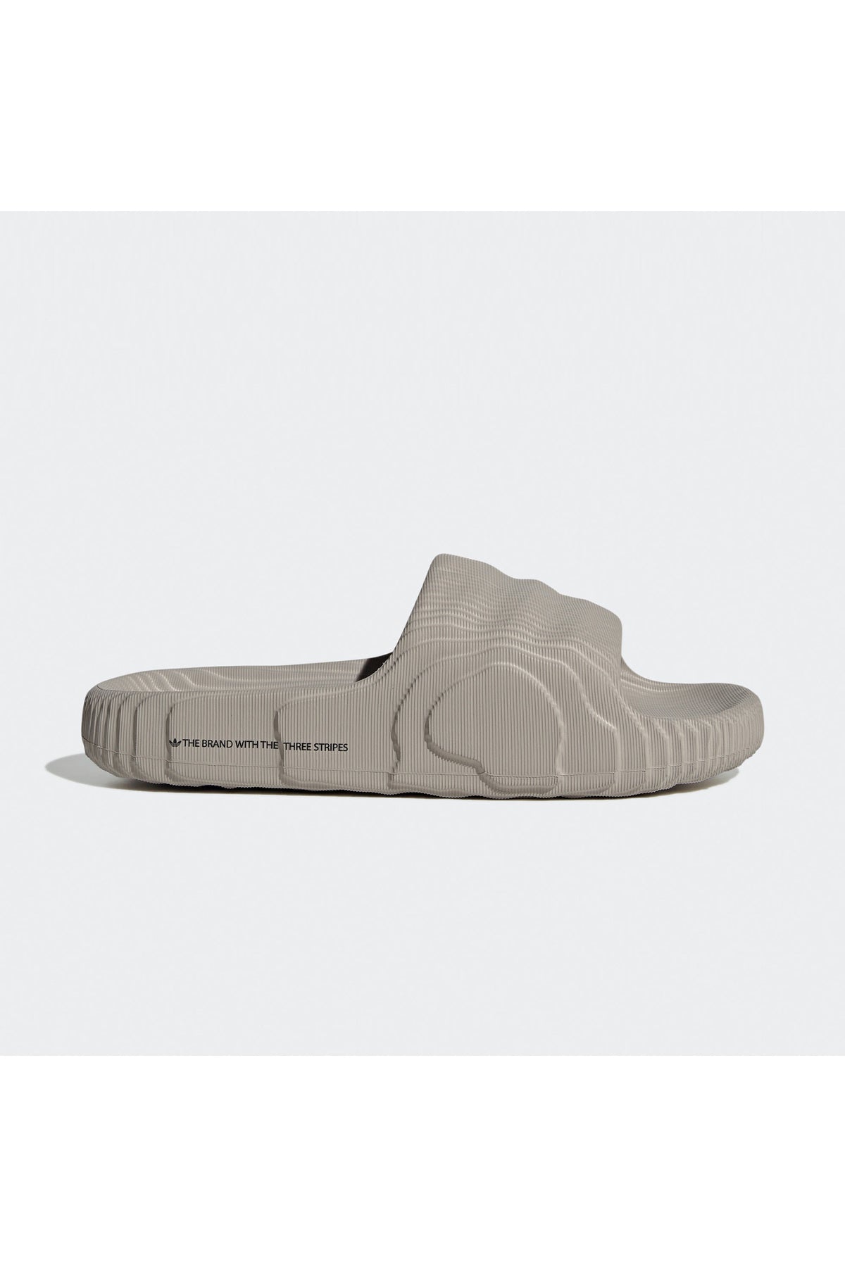 شبشب رياضي adidas لون بني