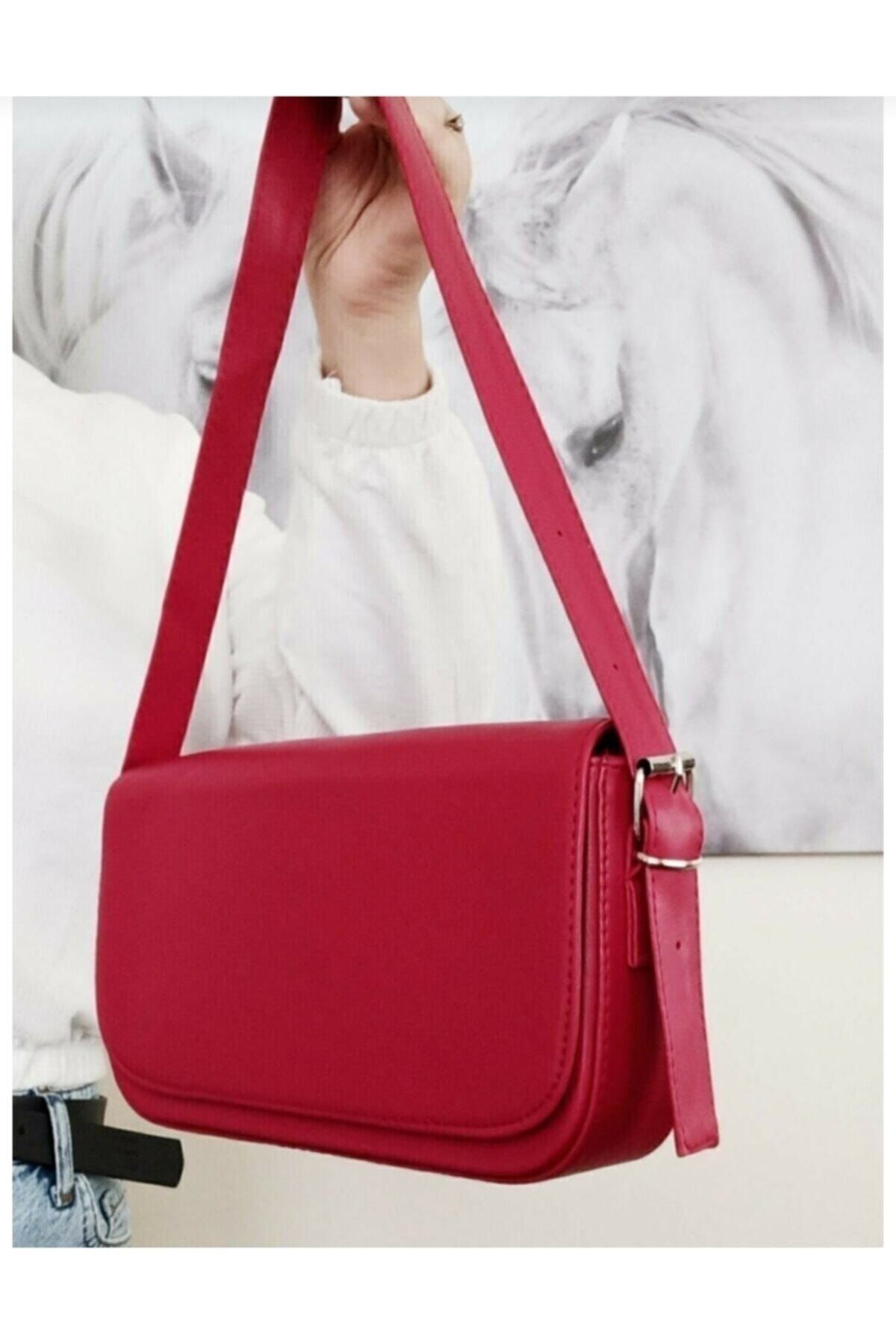 حقيبة كتف bag&more لون أحمر
