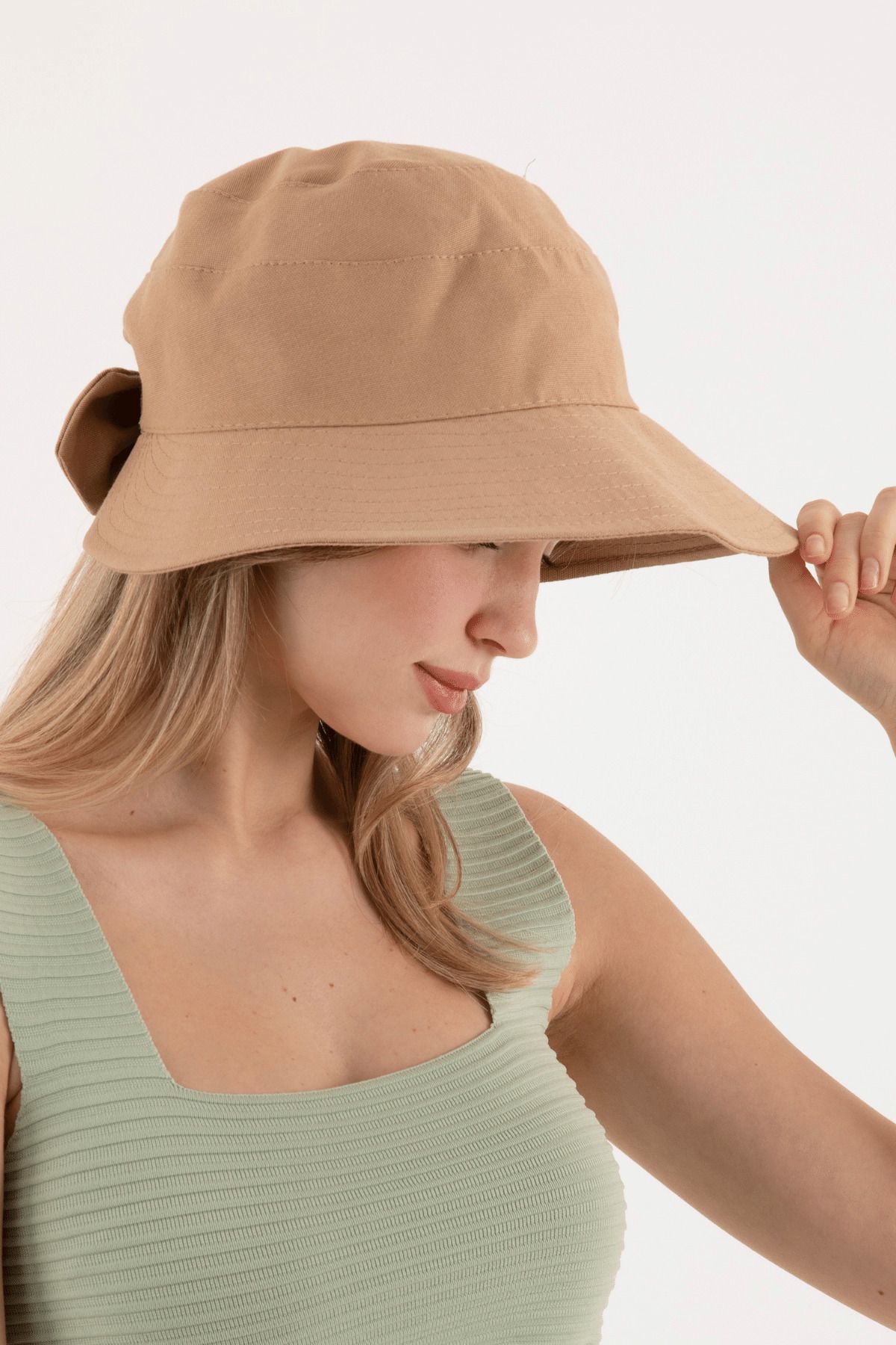 قبعة Hat Town لون بني