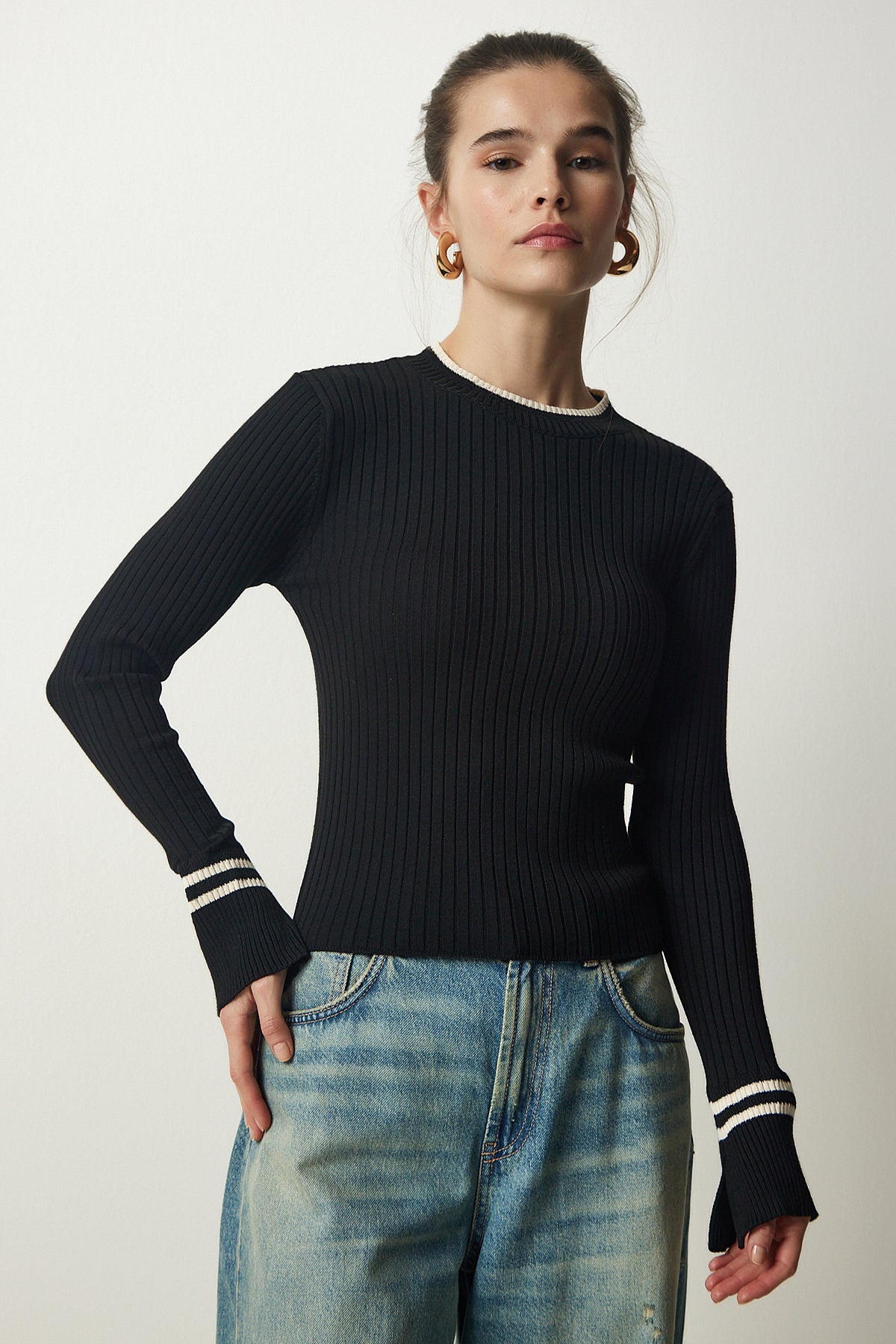 بلوزة Happiness İstanbul لون أسود