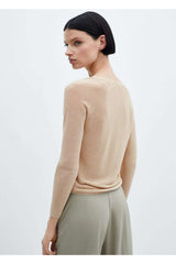 كنزة MANGO لون ذهبي