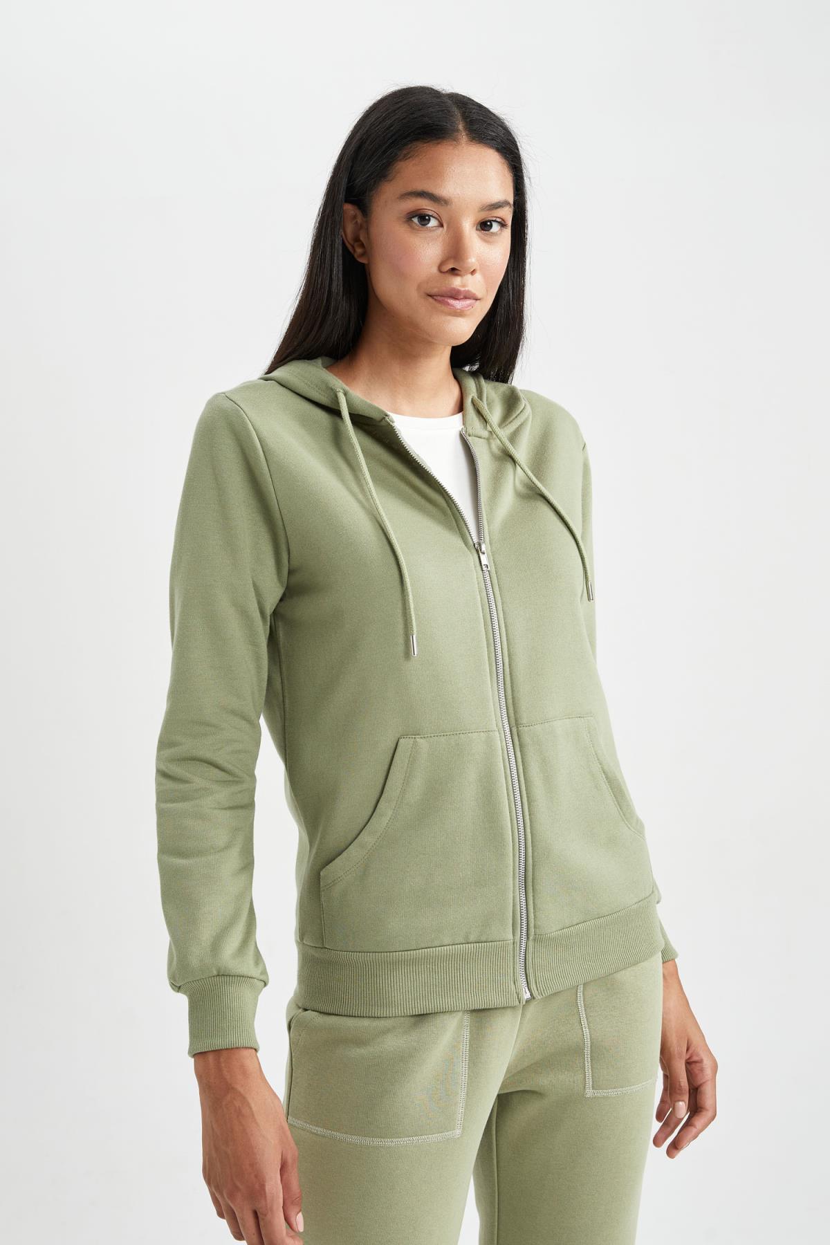 جاكيت خفيف Defacto لون كاكي