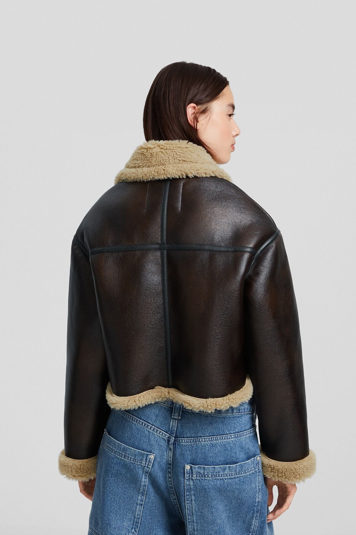 جاكيت Bershka لون بني